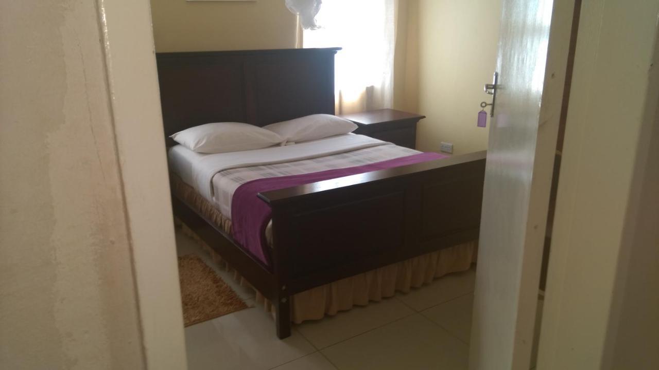 Cypress Executive Lodge ลิฟวิงสโตน ภายนอก รูปภาพ